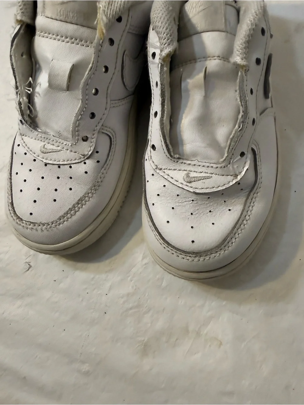 Nike Air Force 1 Low boys shoes size 10.5C